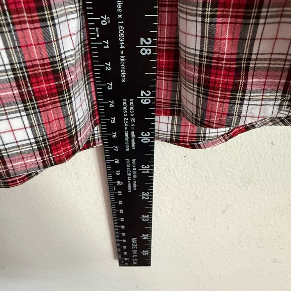 J.‎ Crew Men's Red and White Plaid Shirt Size Medium Button Down